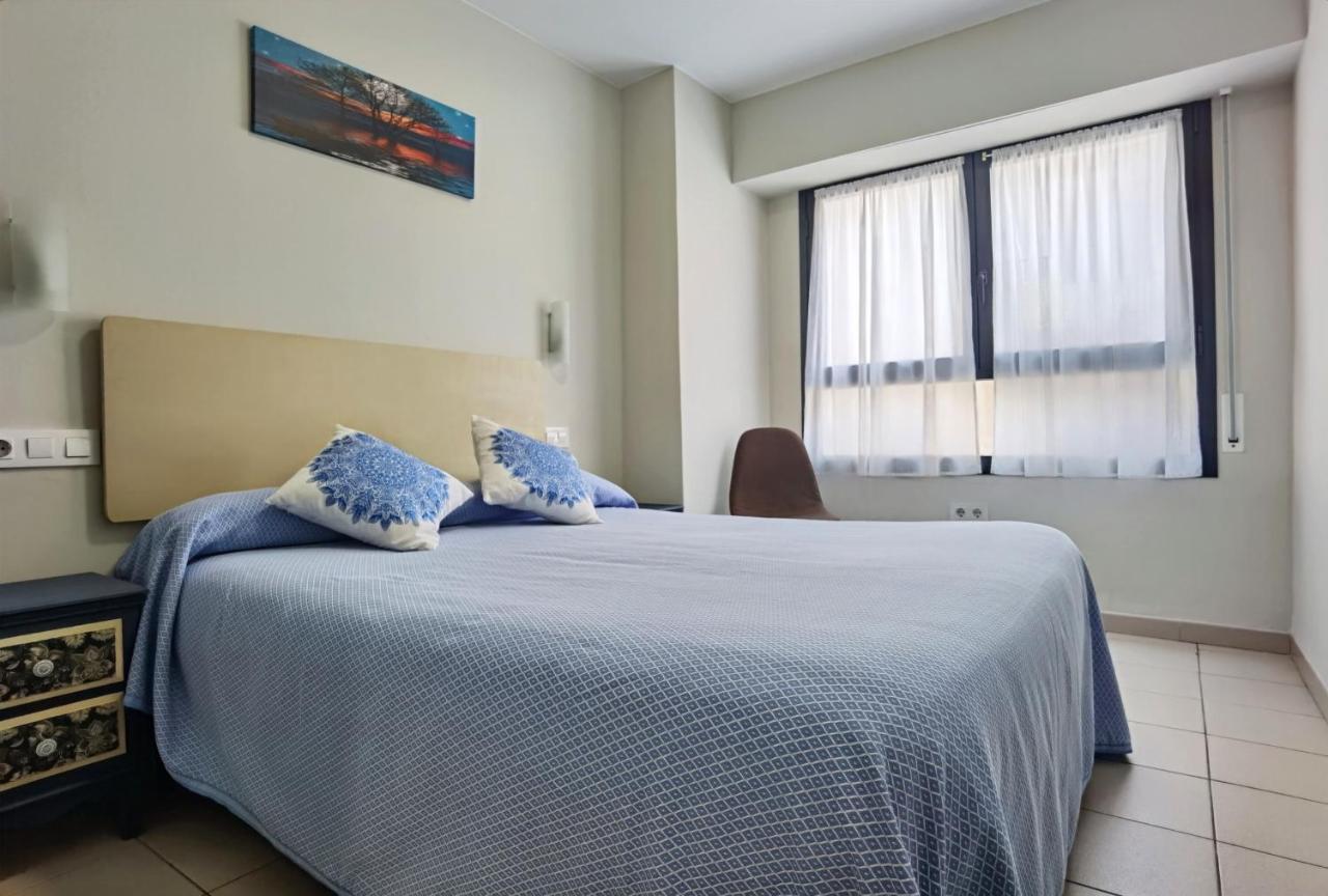 Chambre Double ou Lits Jumeaux avec Salle de Bains Privative
